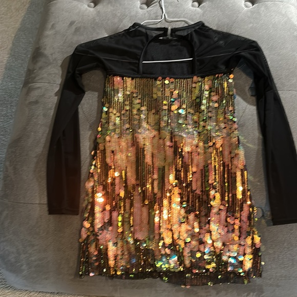 Girls dance costume - Picture 3 of 5